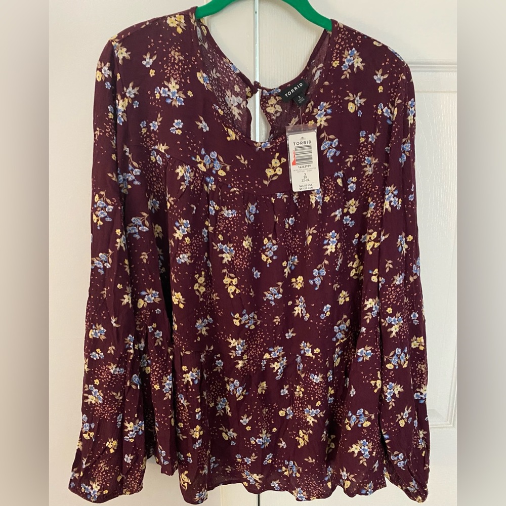 Brand New w/tags - Torrid long sleeve top - Size 3